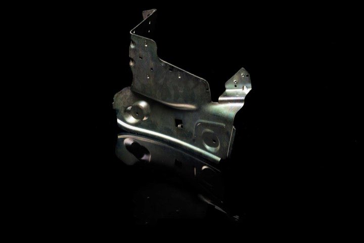 Precision metal part produced at Prototier-1